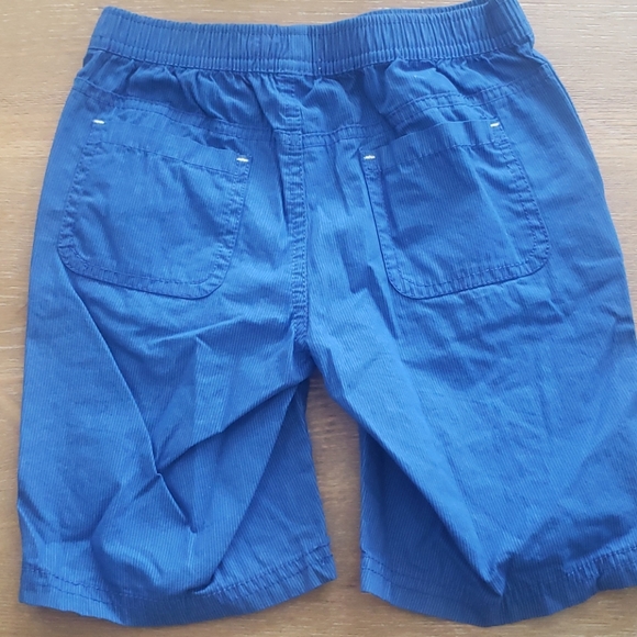 Shorts - Picture 3 of 3